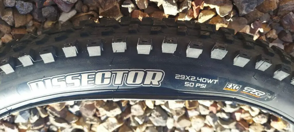 How to replace an MTB tire