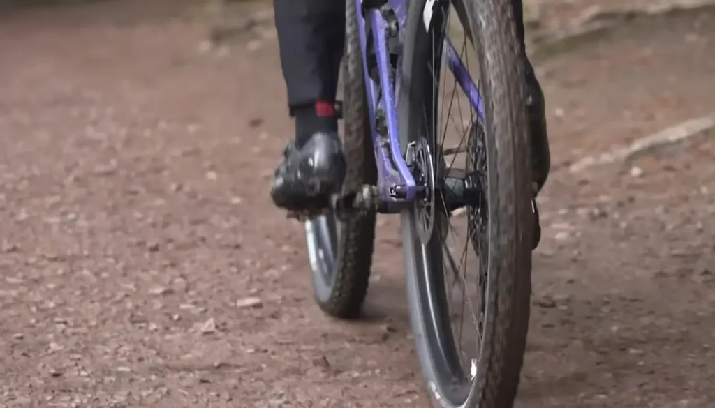 Are Wider Mountain Bike Tires Faster?