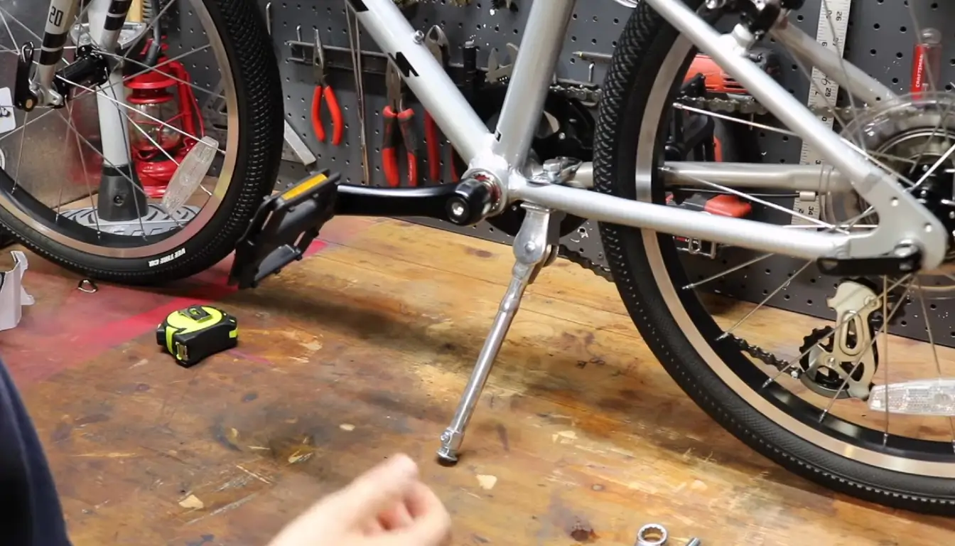 Mountain bike kickstands