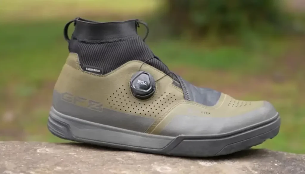 What Shoes Should I Wear For Mountain Biking?